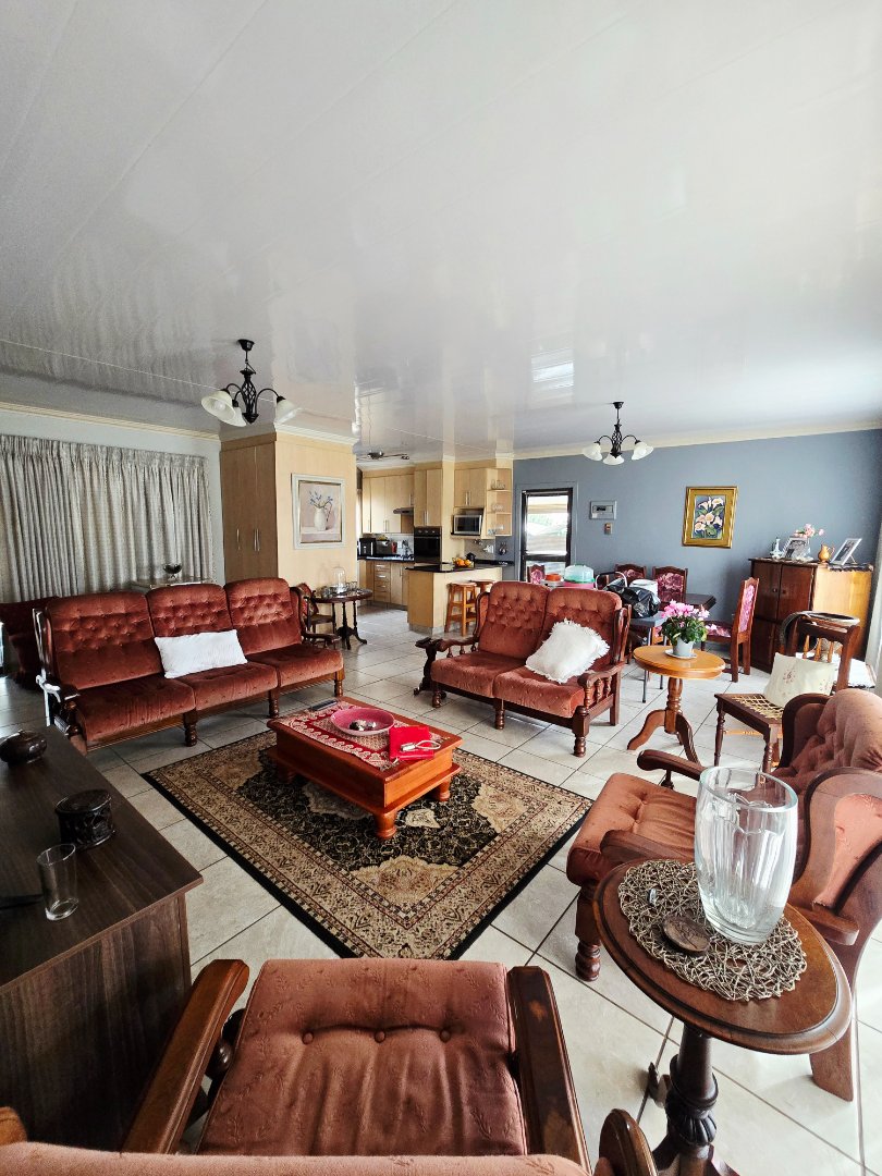 2 Bedroom Property for Sale in Wilkoppies North West
